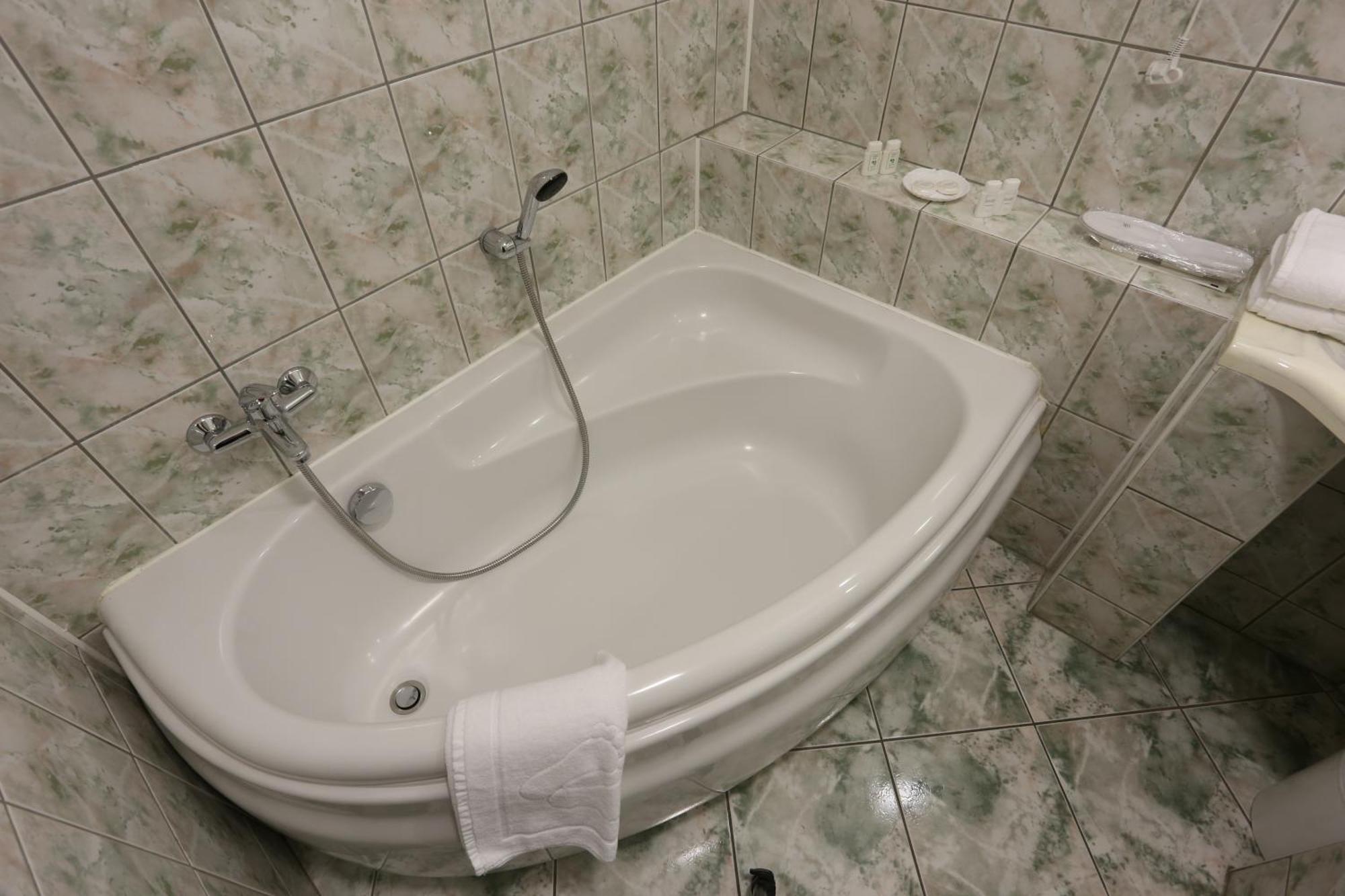 Ior Hotel 3*
